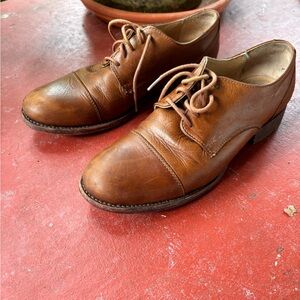 Classic Brown Leather Women’s Shoes FRYE